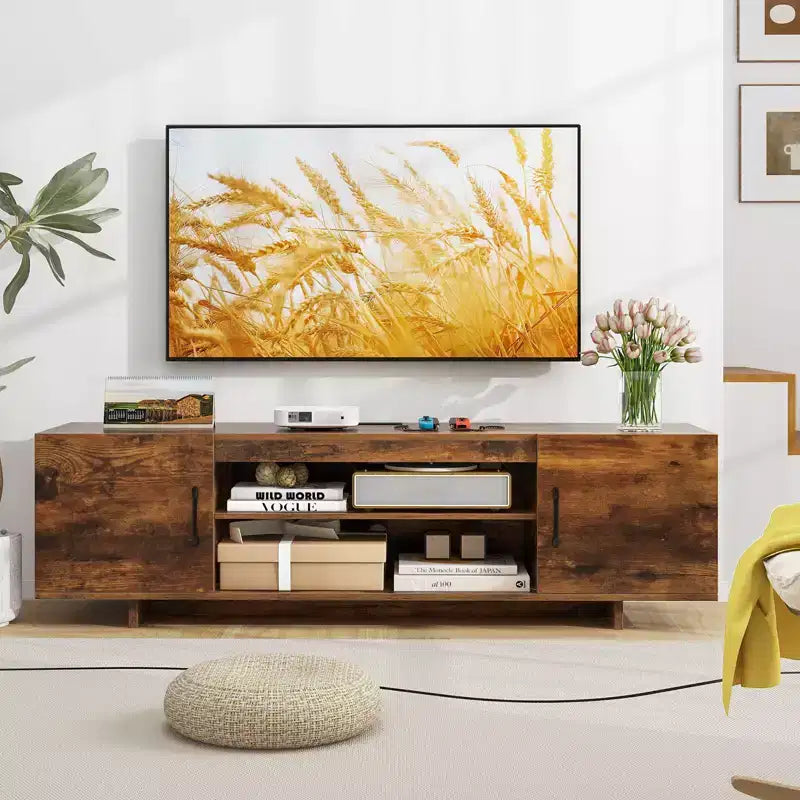 Meuble TV en bois avec prise de courant et gestion des câbles pour TV jusqu'à 70 po