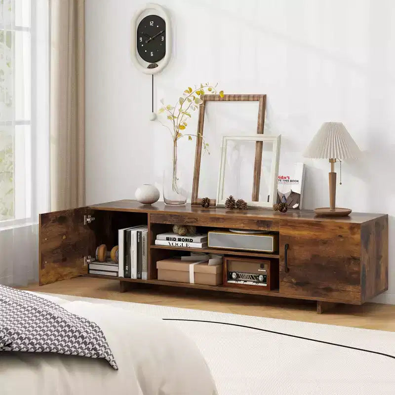 Meuble TV en bois avec prise de courant et gestion des câbles pour TV jusqu'à 70 po