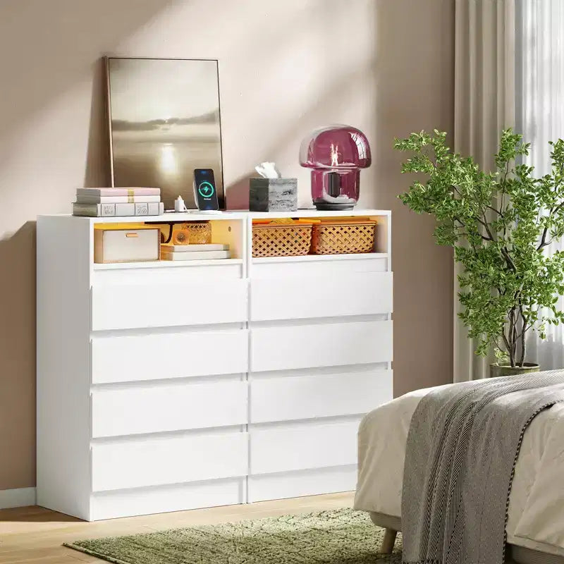 Commode en bois à 4 tiroirs avec bande LED et station de charge 60 cm (L) × 98 cm (H)