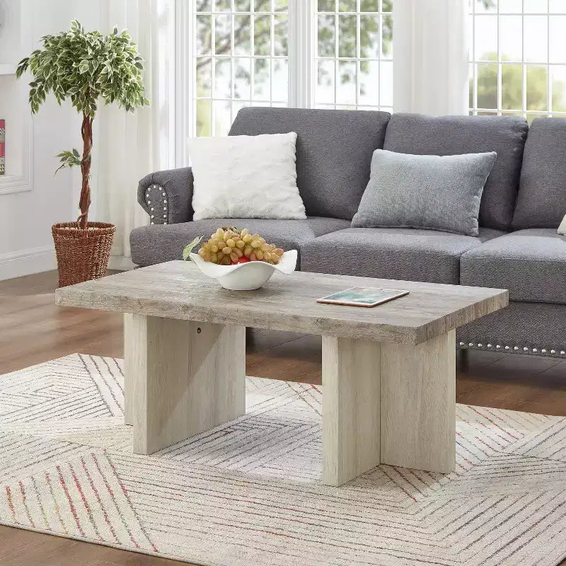 Table basse en bois et MDF avec base piédestal 47,5"L × 18"H