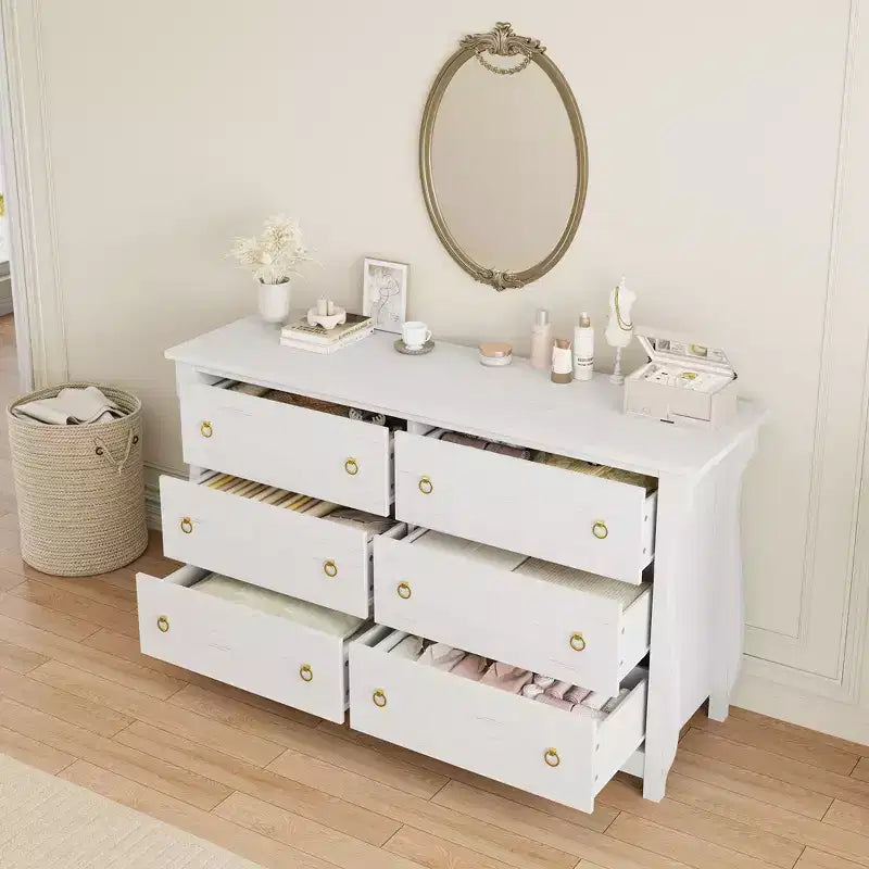 Commode en bois et rotin à 7 tiroirs et pieds incurvés - 132 cm L