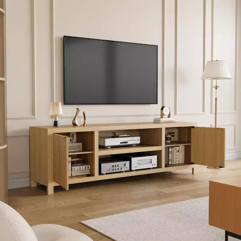 Meuble TV cannelé en bois avec étagères réglables pour téléviseurs jusqu'à 80 pouces