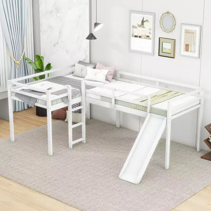 Lit mezzanine double en L en pin avec toboggan 118,2"L × 77,8"l
