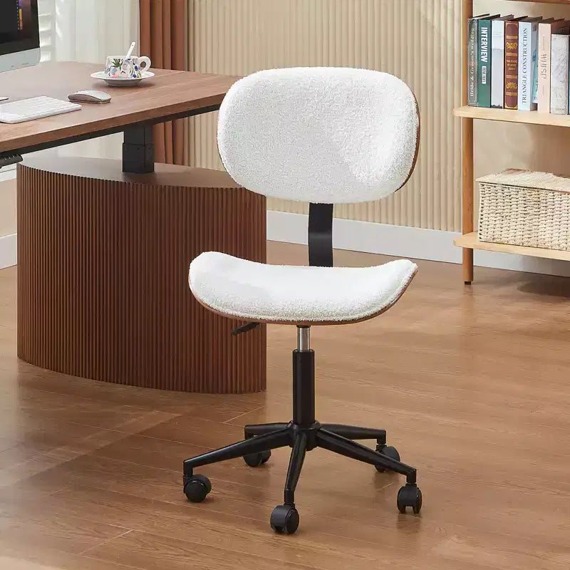 Chaise de bureau sans accoudoirs en similicuir et bois courbé, hauteur 43,31 po