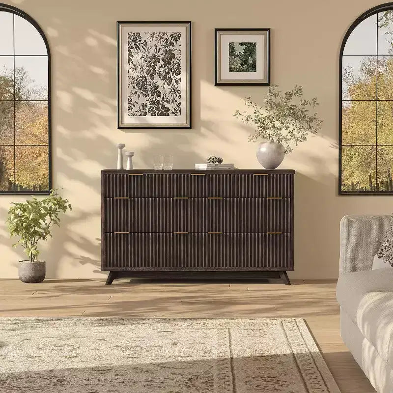 Commode cannelée en MDF à 7 tiroirs 137 cm L 60,3 kg