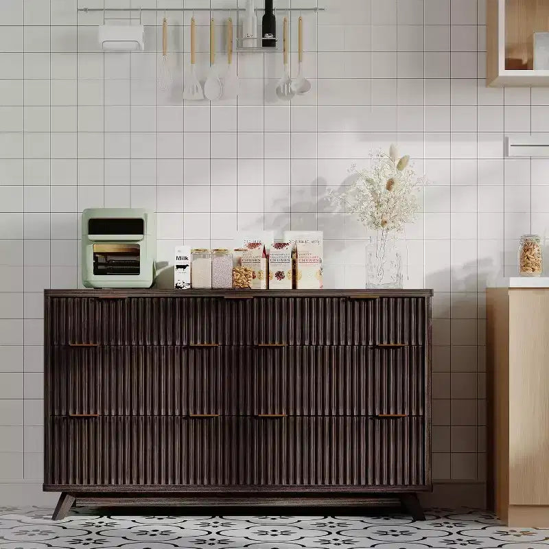 Commode cannelée en MDF à 7 tiroirs 137 cm L 60,3 kg