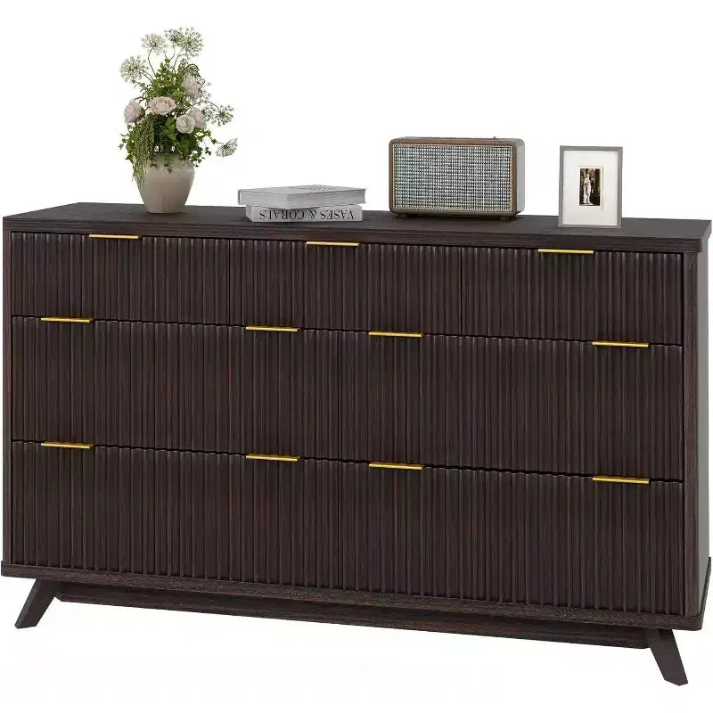 Commode cannelée en MDF à 7 tiroirs 137 cm L 60,3 kg