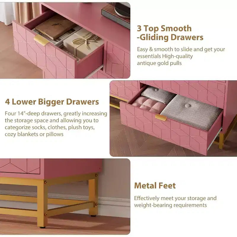 Commode cannelée en composite de bois avec poignées dorées et pieds en métal 53,5"L